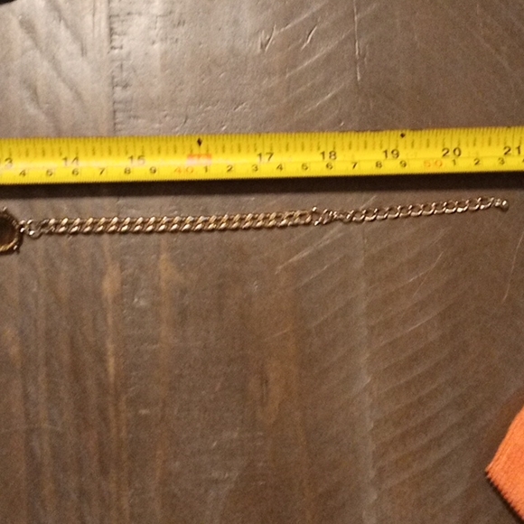 Neclace - Picture 4 of 4